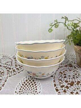 Vintage Arcopal France Victoria Set of 4 Fruit/Dessert Bowls Cottage Core